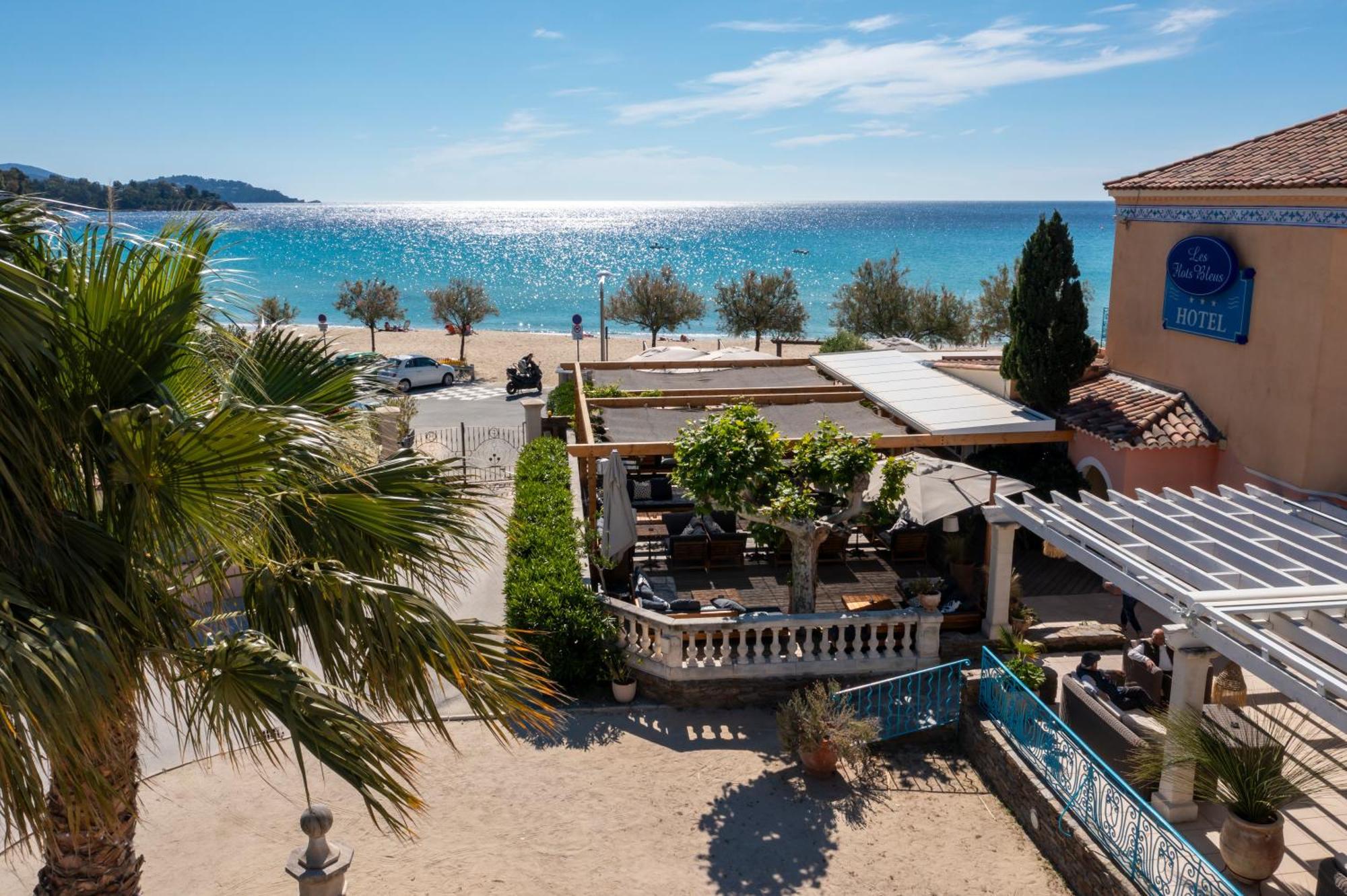 Hotel Les Flots Bleus Le Lavandou Exterior foto